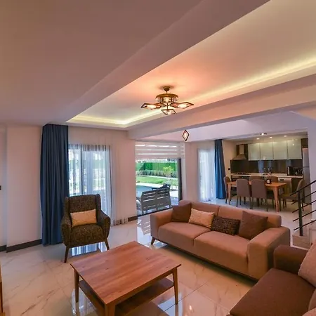 Luxury With Private Pool In Oeluedeniz, *
