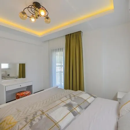 Luxury With Private Pool In Oeluedeniz, Vilă Fethiye