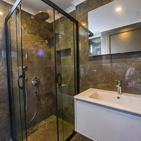 Luxury With Private Pool In Oeluedeniz, *