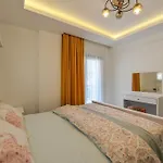 Villa Luxury With Private Pool In Oeluedeniz,