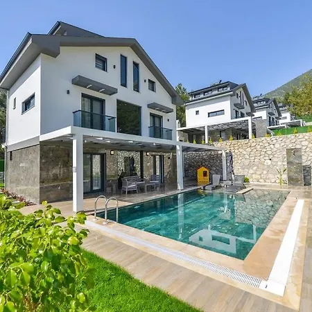 Luxury With Private Pool In Oeluedeniz, Villa *