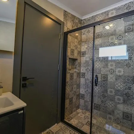 Luxury With Private Pool In Oeluedeniz, Vila Fethiye